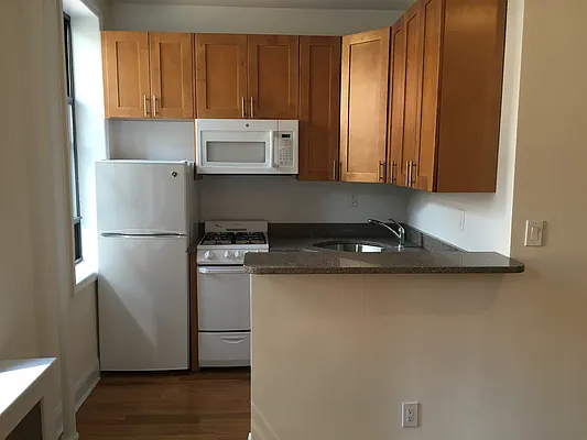 Rented by Next Step Realty New York LLC | media 22
