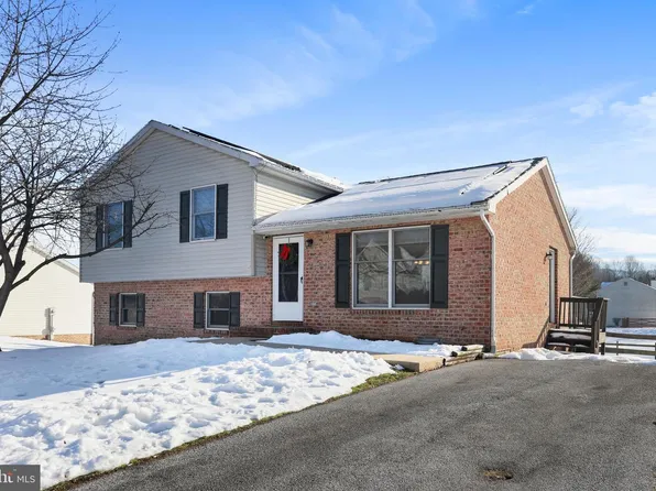 59 Amanda Dr, Smithsburg, MD 21783