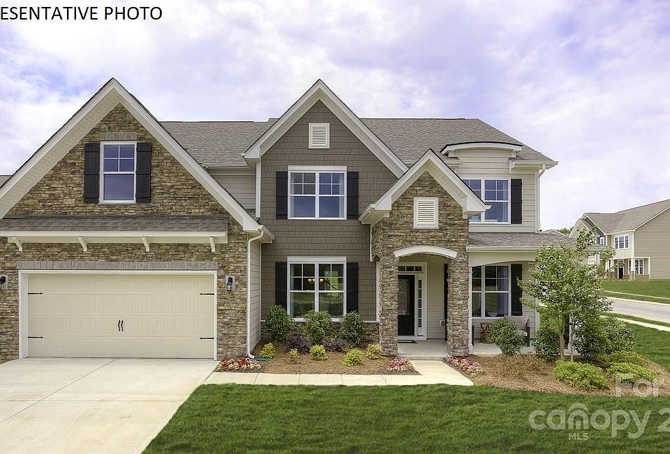 1st image of 5586 Zeeland Dr