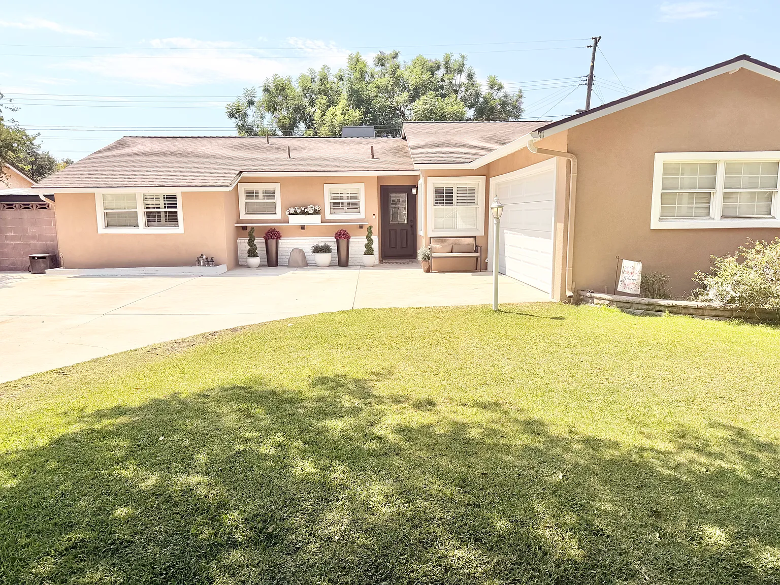 1418 Isabelita Ct — Photo 2