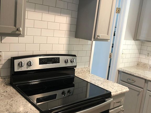 5th image of 1416 Pembrook Dr