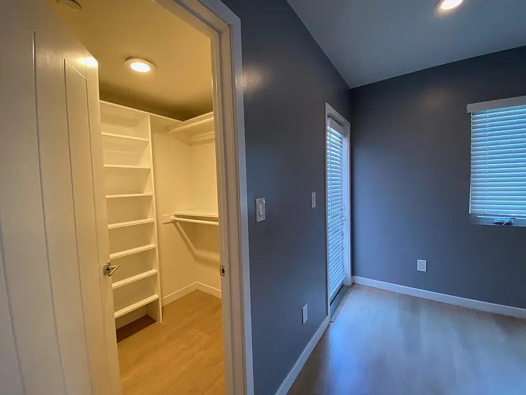6413 Lexington Ave #1/2 — Photo 11