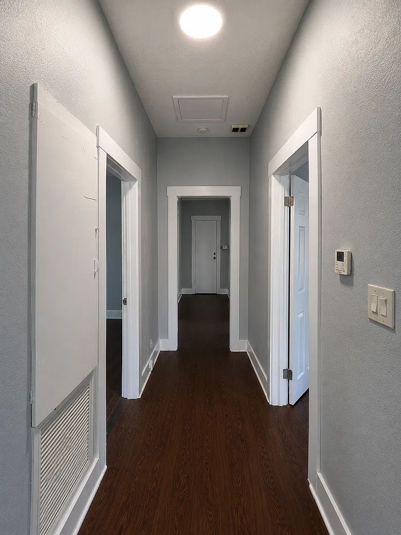 Spacious 3BR/1BA Lakeland Home with Large Covered Porch! — Photo 4