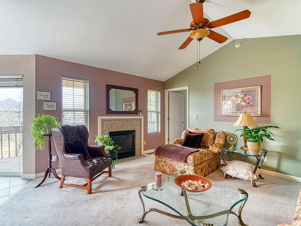 1st image of 9032 W Elm Ct