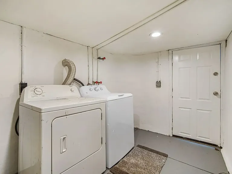 105 N New Haven Ave #1 — Photo 4