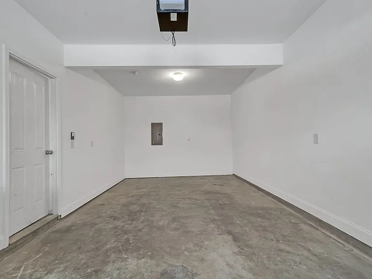 1072 Woodbury Falls Dr — Photo 37