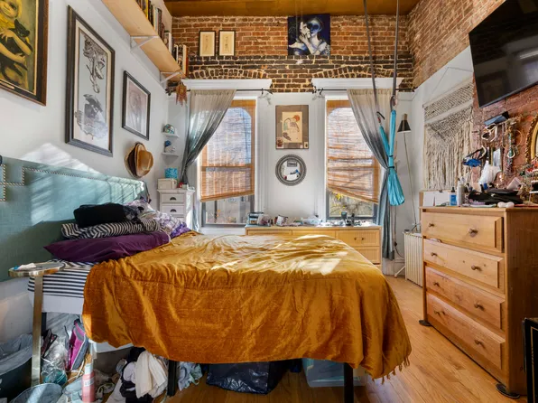 199 Java Street image 1 of 12