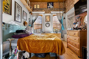 199 Java Street, #3L