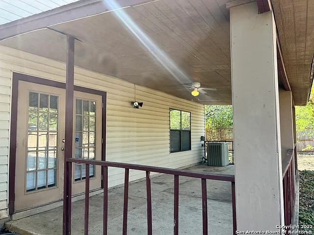 7807 Ruby Mdw — Photo 19