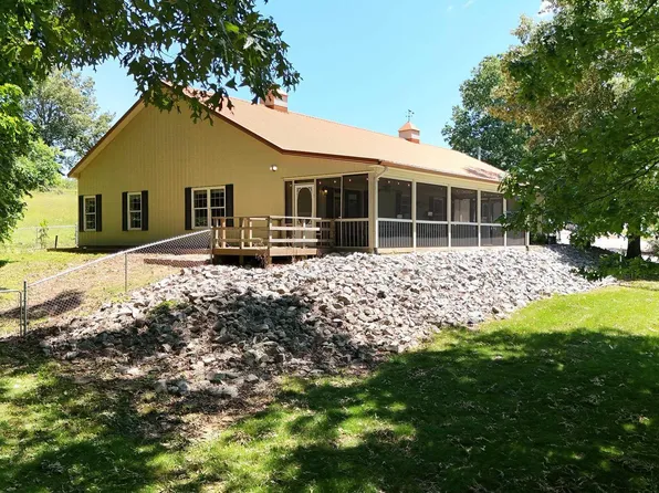 445 Dianne Dr, Eddyville, KY 42038