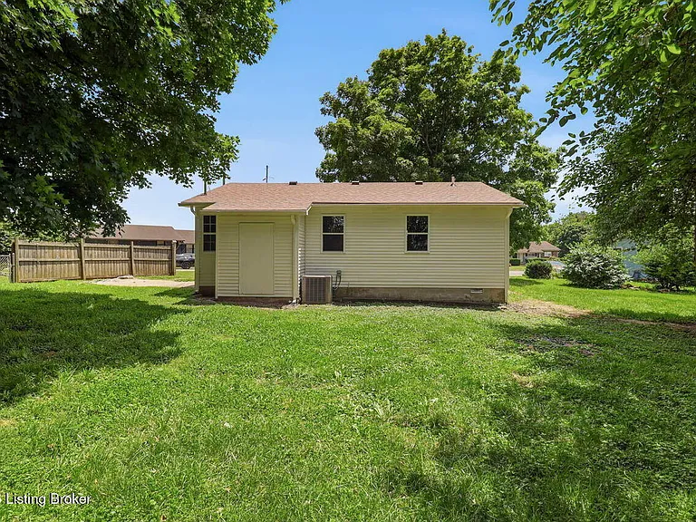 111 Evergreen Ct — Photo 23