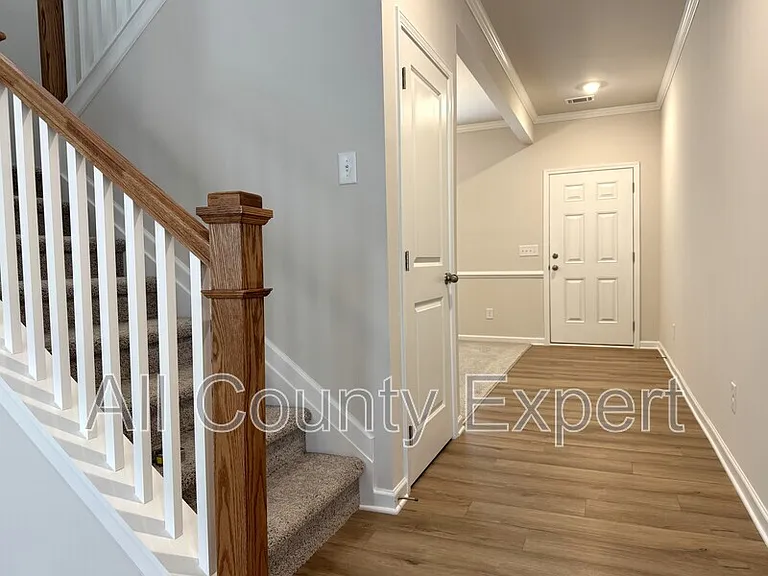 273 Bloomfield Cir — Photo 15