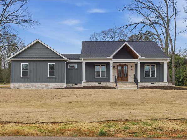 215 Ligon Dr, Anderson, SC 29621