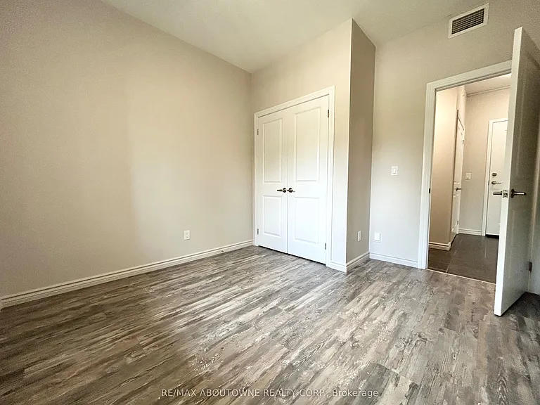 5 Rittenhouse Rd #203 — Photo 16