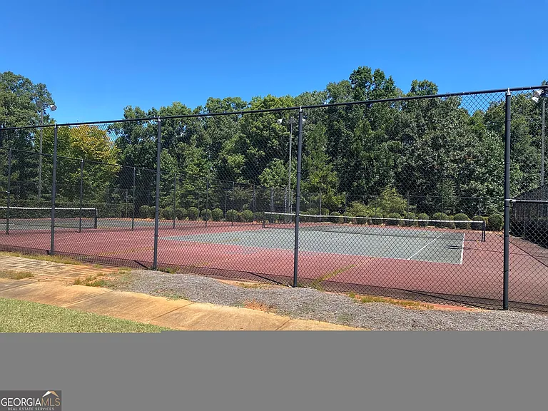 8067 Revere Dr — Photo 10
