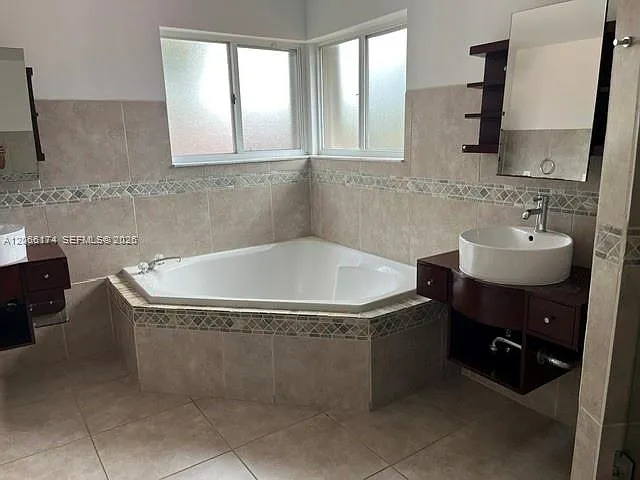 11258 NW 59th Ter — Photo 11