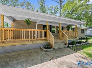 412 Paxton Ave, Glencoe, AL 35905