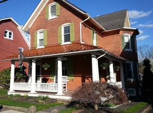 38 E Walnut St, Sellersville, PA 18960