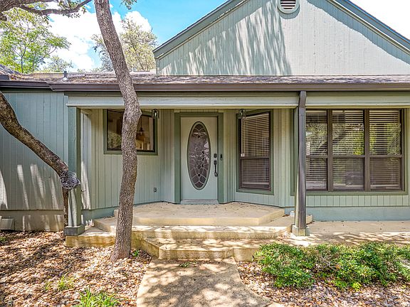 4th image of 3411 Wellsprings Dr