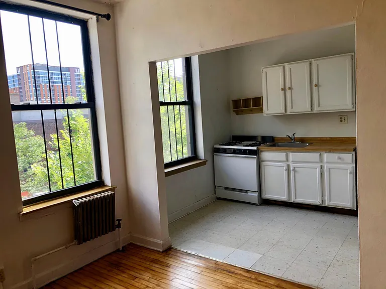 636 State St #301 — Photo 7