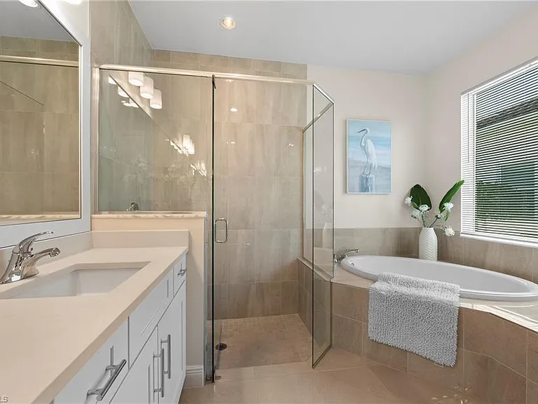 8897 Redonda Dr — Photo 22