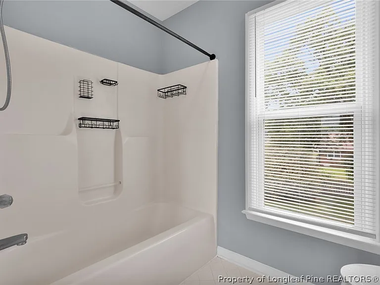 1183 Helmsley Dr — Photo 24
