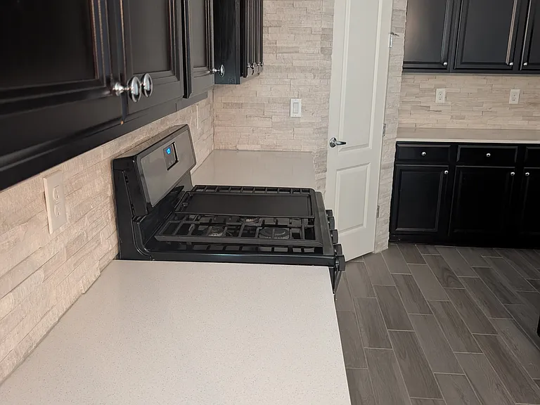 Kitchen cooktop