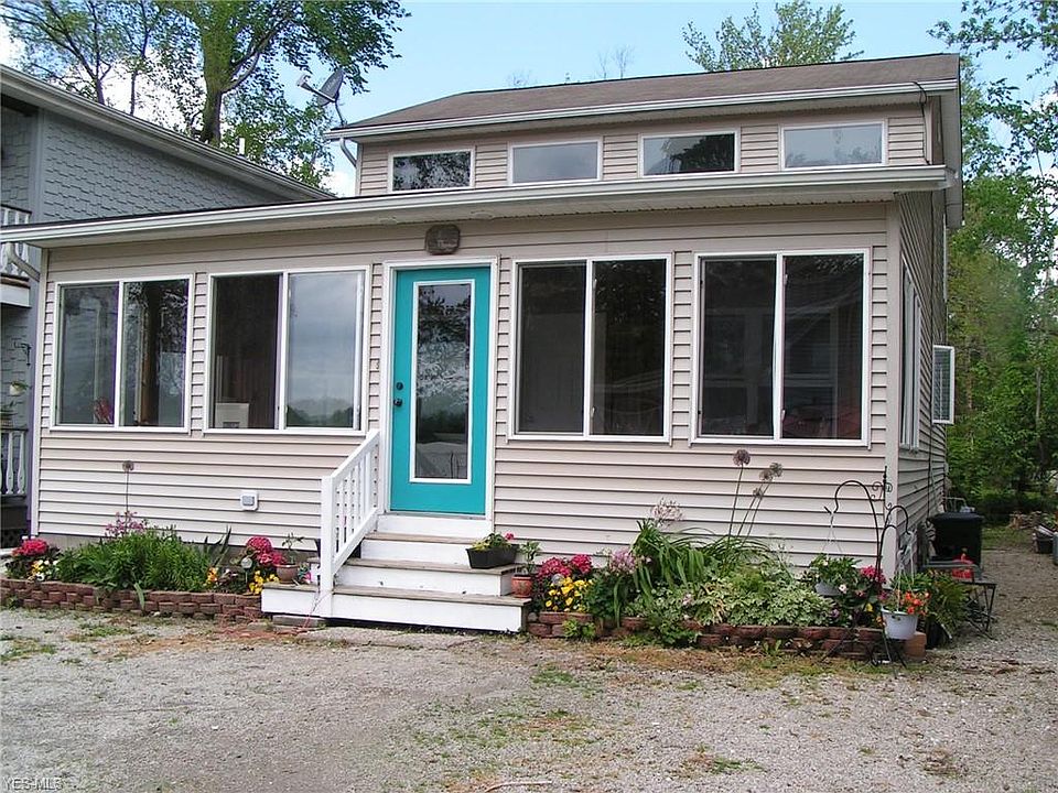 1st image of 111 Lakeview Ct