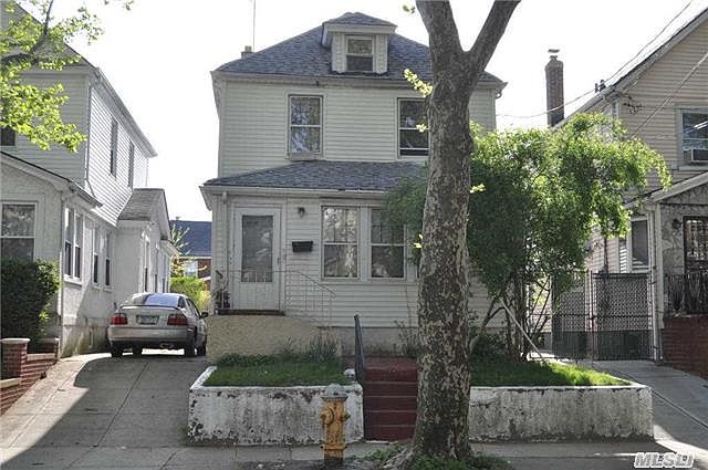 1st image of 10990 202nd St
