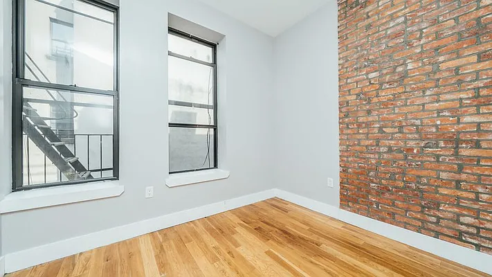 Rented by Nooklyn NYC LLC | media 48