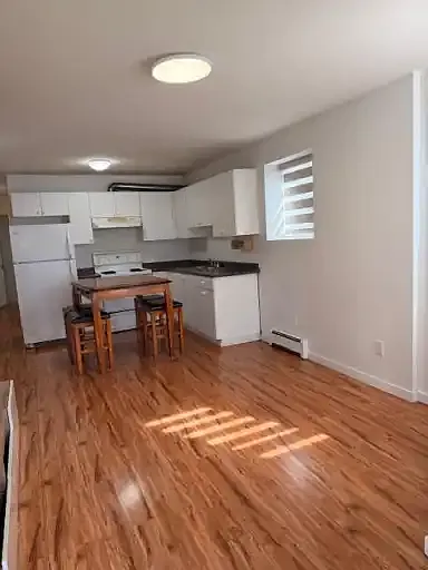 2 bed, 1.0 bath, 780 sqft, $1,500 — Photo 3