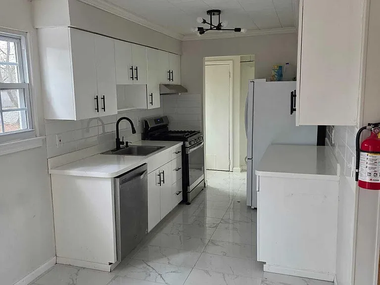 14 Nathan Ave — Photo 11