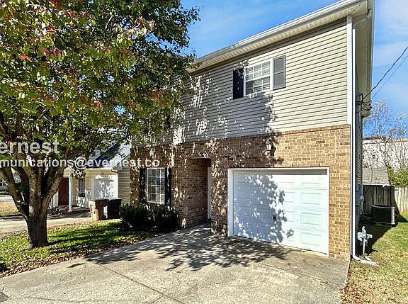 2nd image of 720 William Howard Pl
