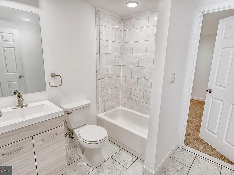 2021 Portugal St — Photo 14