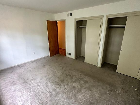 4th image of 279 Prospect Ave Floor 2