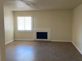 G 1346 Jade Ave