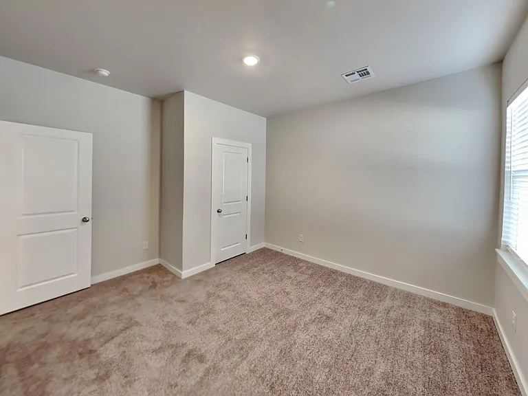 4517 NE 124th St — Photo 14