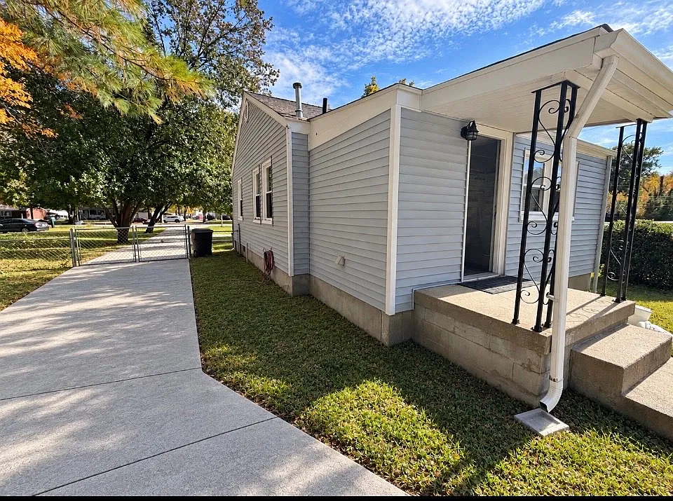 7718 3rd Street Rd — Photo 3