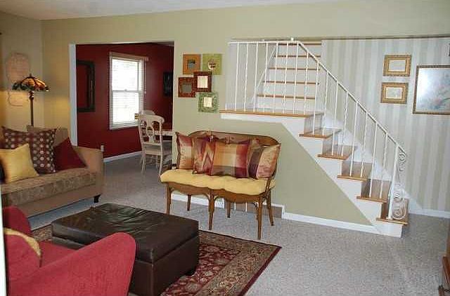 2nd image of 4440 Vogel Dr
