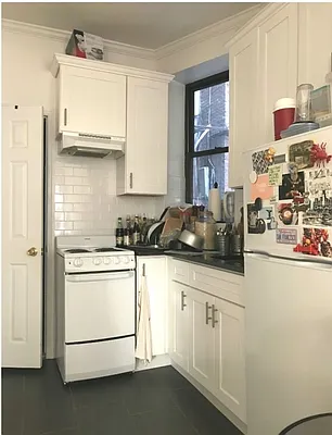 Rented by United Realty Equities | media 19