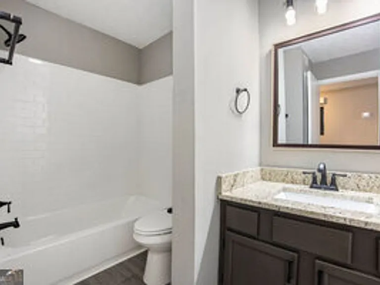 9432 Cypress Ln — Photo 16