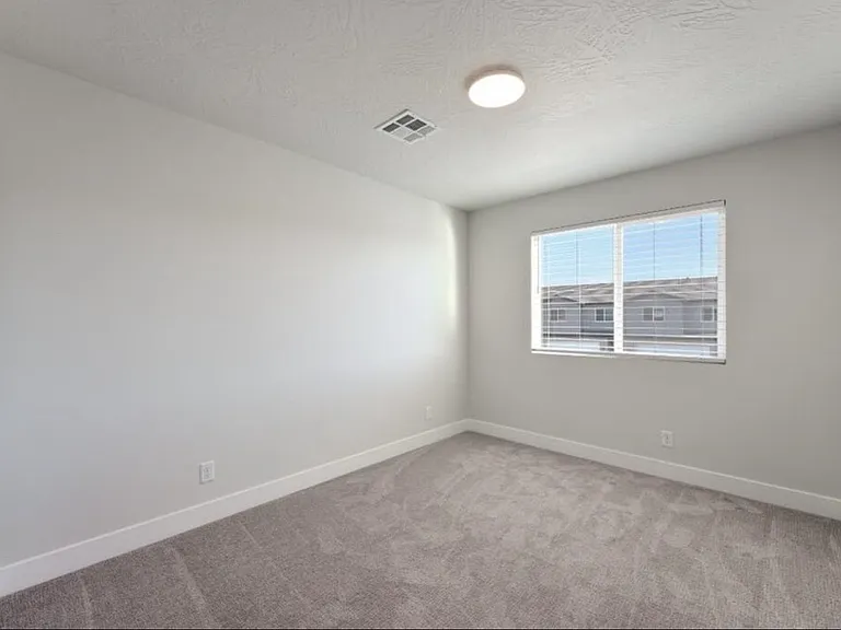 3919 E Razor Dr — Photo 1