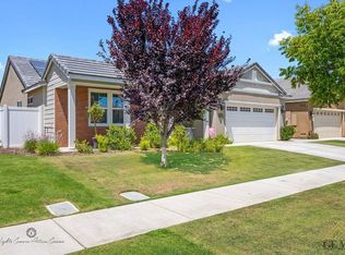 14804 Checkerbloom Dr, Bakersfield, CA 93314