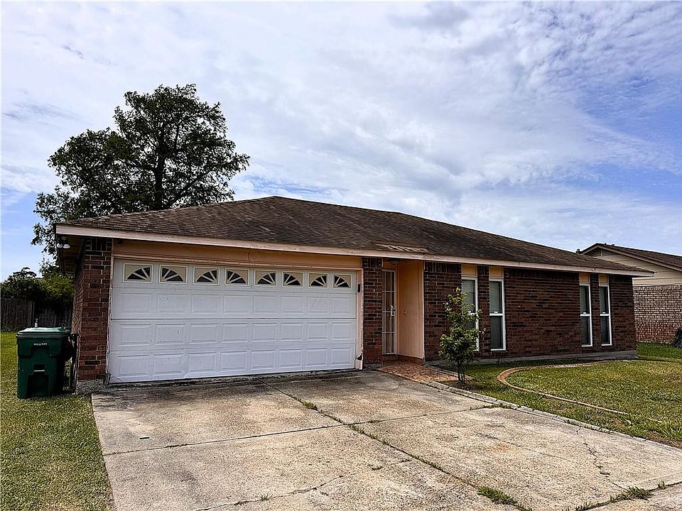 1st image of 2476 Paige Janette Dr