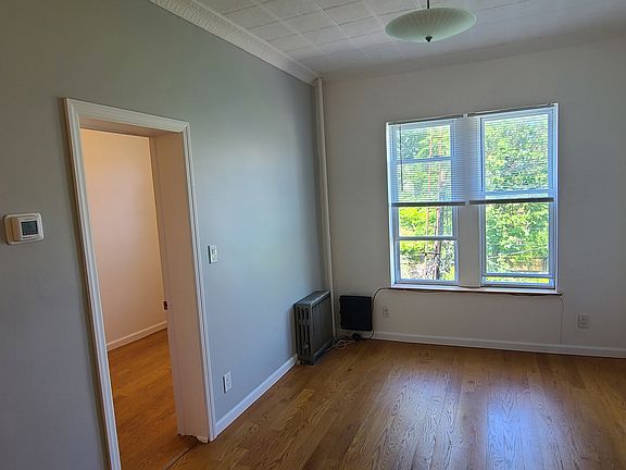 2nd image of 422A 4th Ave #2