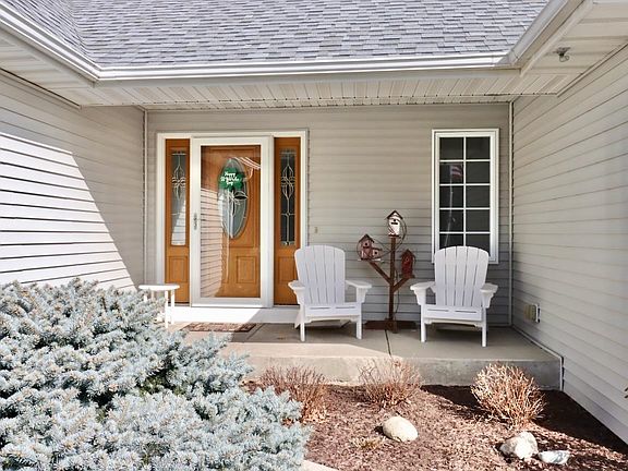 3rd image of 10107 Atwood Rd