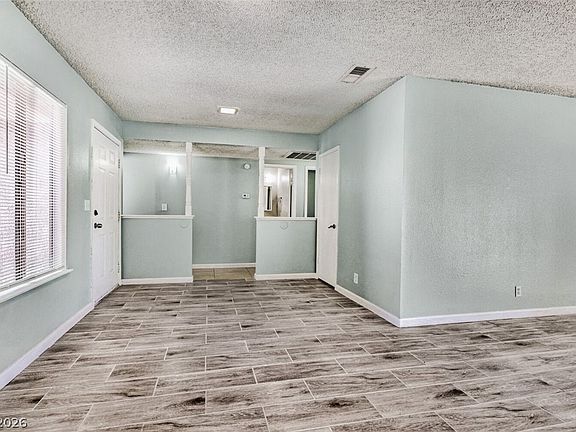 5th image of 4817 Chantilly Ave