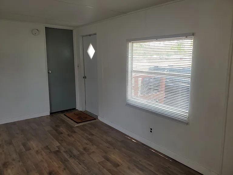Meadow Brook Ln — Photo 3
