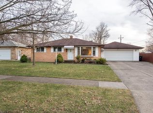 14127 Park Dr, Brookpark, OH 44142