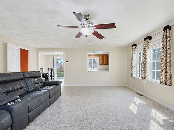 5th image of 37 Dennis St APT 5